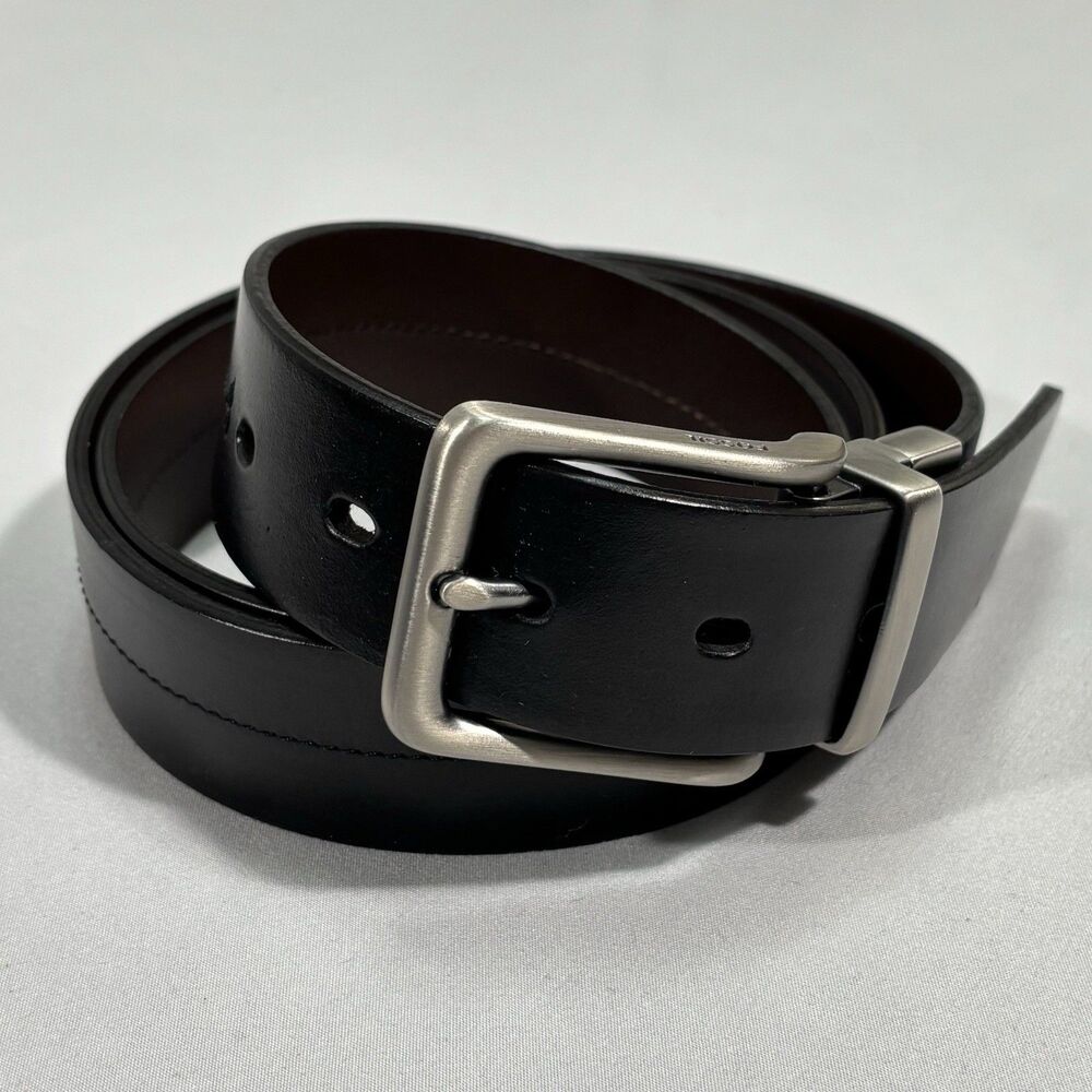 Fossil Black Leather Belt Size 42 Brushed Silver Hardware 1 1/4” Wide Modern